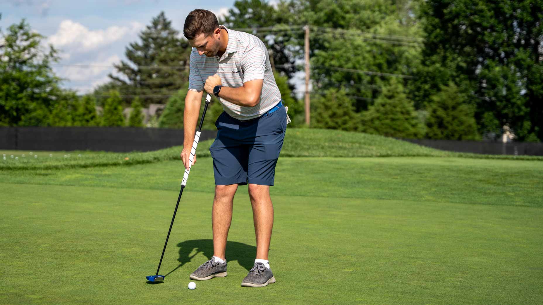 Jack Hirsh uses a L.A.B. Golf OZ.1i Sweeper putter.